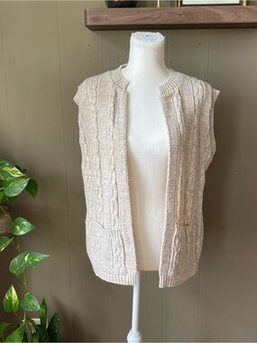 Vintage Kenneth too! Beige Cream Cable Knit Sleeveless Sweater Vest